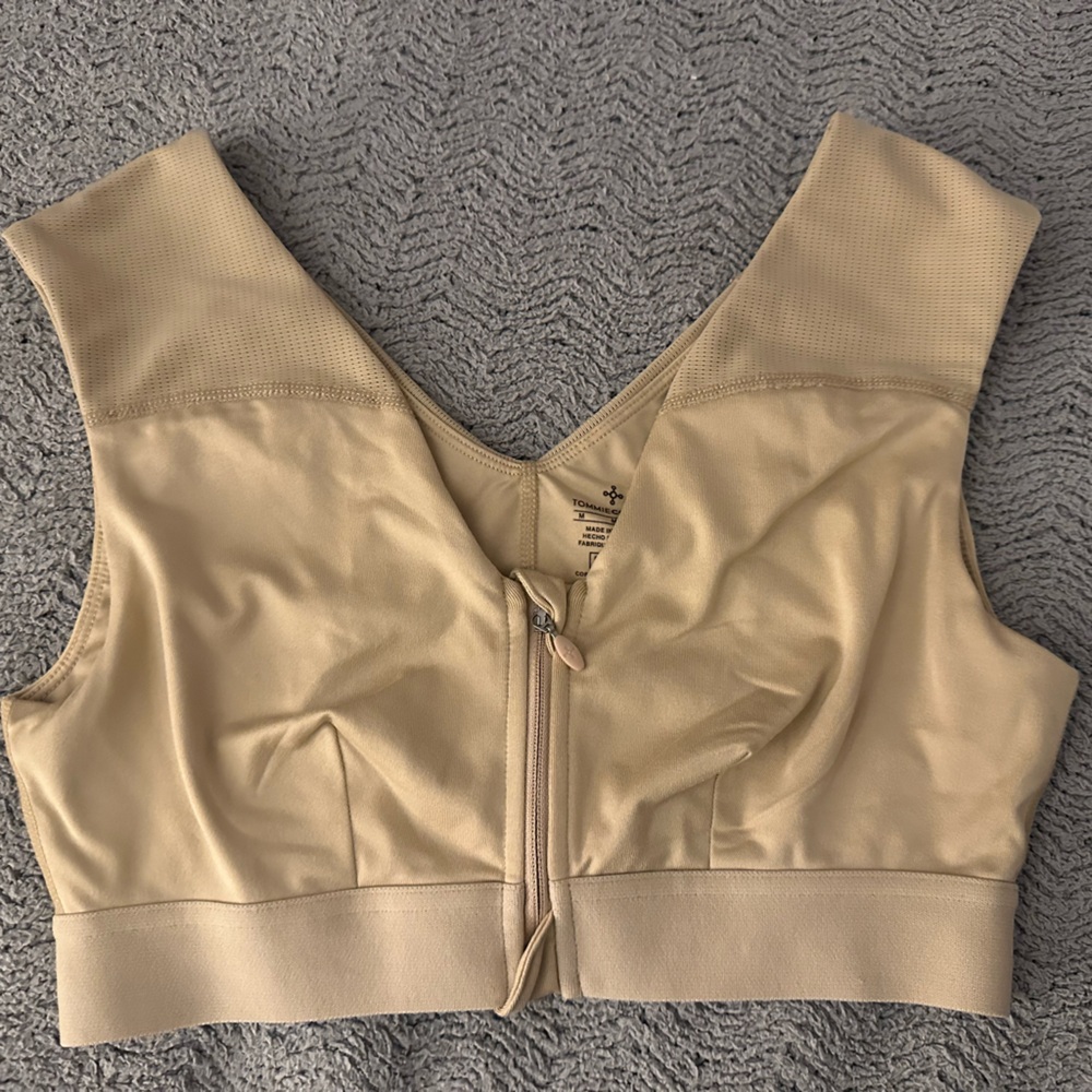 Tommie Copper Nude Support Bra w/ Zipper No Pads EUC